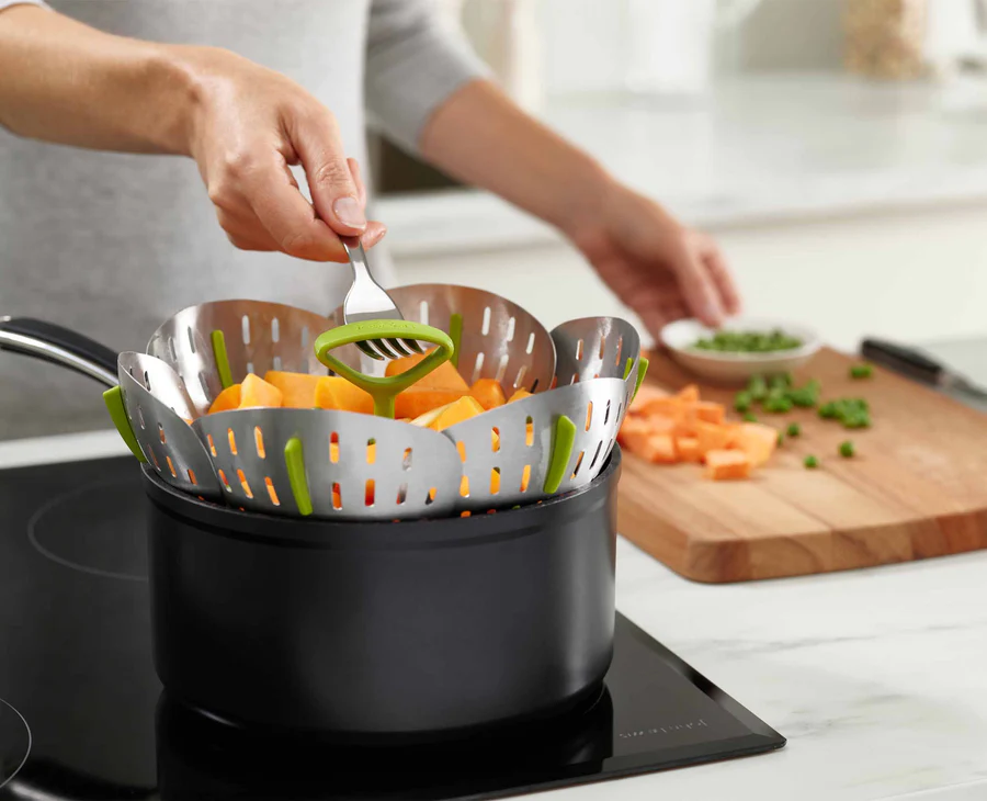 Joseph Joseph Bloom Steel Steamer Basket (Green)